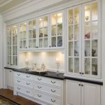 dulapuri de bucătărie cu uși din sticlă
